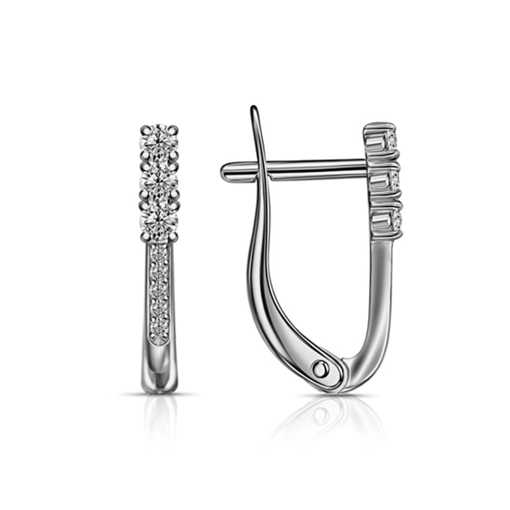 Серьги из серебра с камнями Фианит